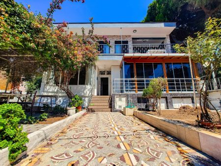 Eski Foça'da Müstakil Girişli, Bahçeli 2+2 Deniz Manzaralı Satılık Bitişik 2 Daire - Görsel 9