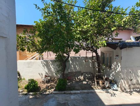 Eski Foça'da Müstakil Girişli, Bahçeli 2+2 Deniz Manzaralı Satılık Bitişik 2 Daire - Görsel 29
