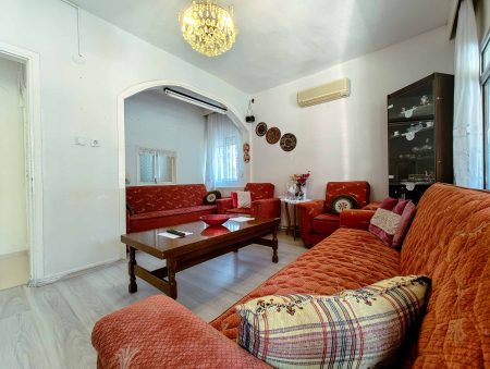 Eski Foça'da Müstakil Girişli, Bahçeli 2+2 Deniz Manzaralı Satılık Bitişik 2 Daire - Görsel 35