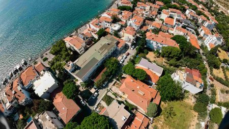 Eski Foça'da Müstakil Girişli, Bahçeli 2+2 Deniz Manzaralı Satılık Bitişik 2 Daire - Görsel 8