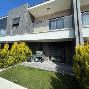 Bağarasında Satılık 2+1 Modern Tasarım ve Akıllı Villa