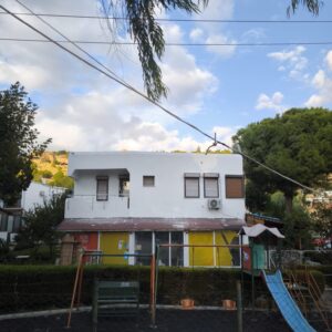 Eski Foça'da Site Girişinde Ofis + Deniz Manzaralı 1+1 Villa